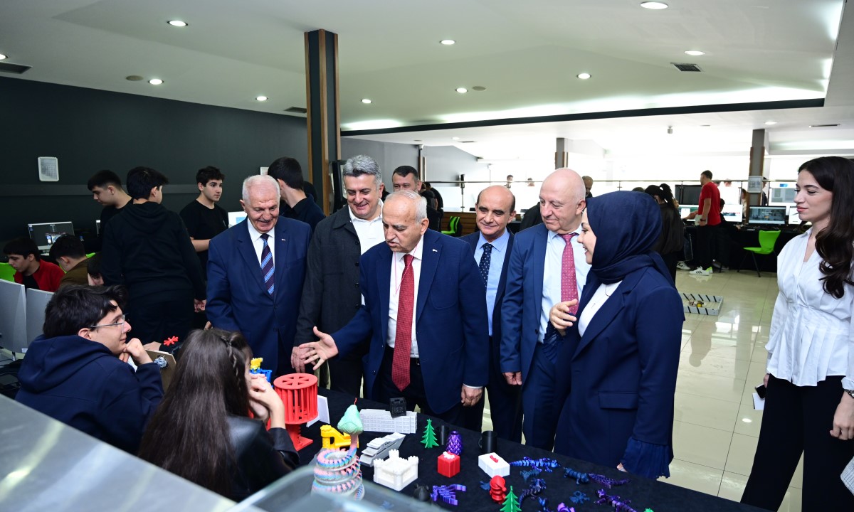 OSTİM OSB Teknik Koleji 19 Mayıs’ı Bilim Şenliğiyle Kutladı