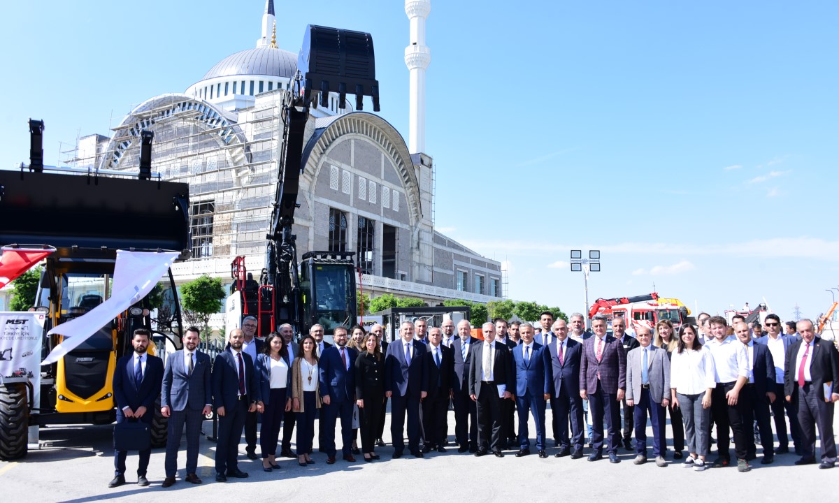 İş ve İnşaat Makineleri Sektörünün Stratejileri OSTİM’de Konuşuldu 